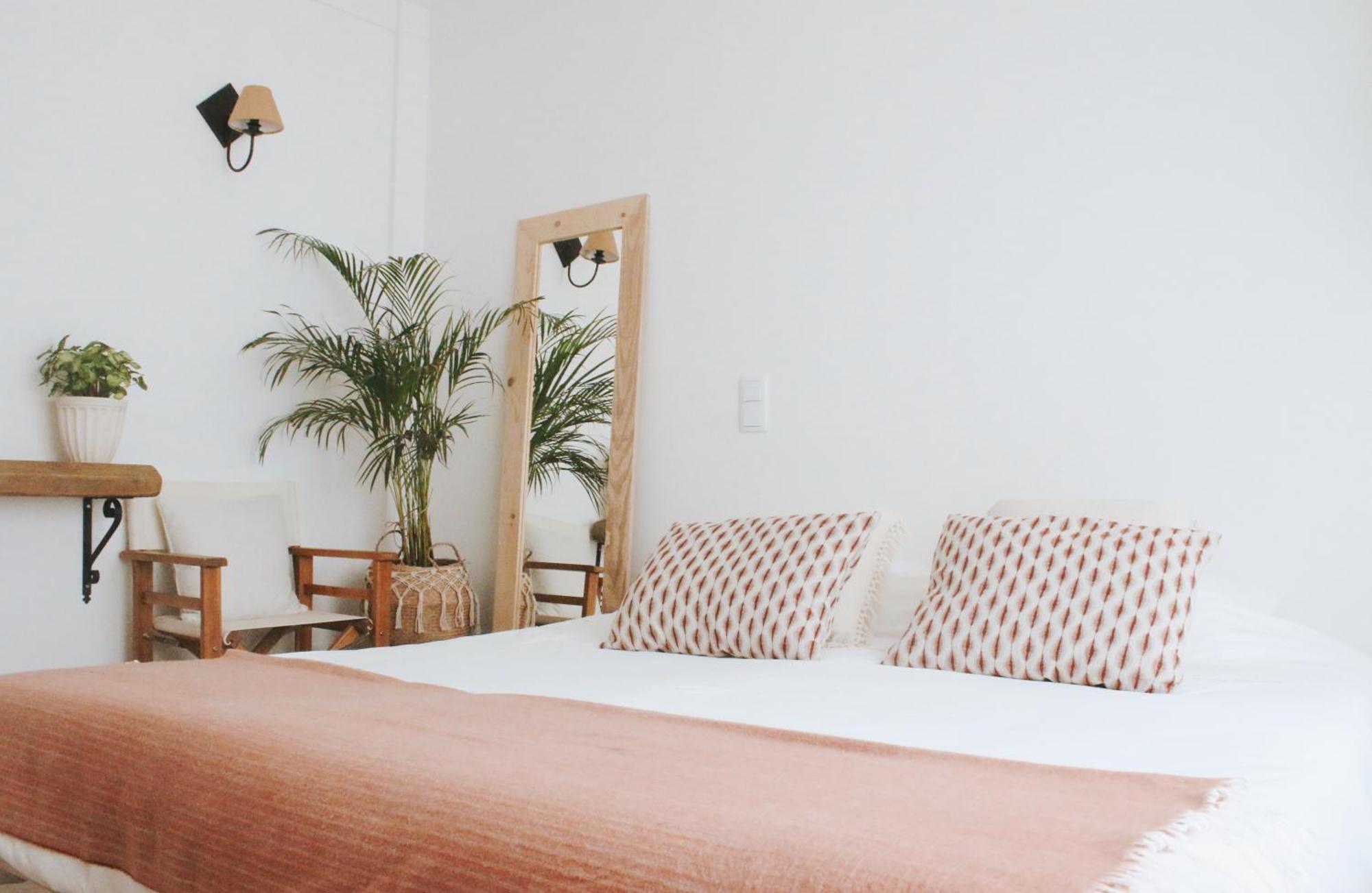 Vila Vale Guest House - Surf & Yoga Charneca  Exterior photo